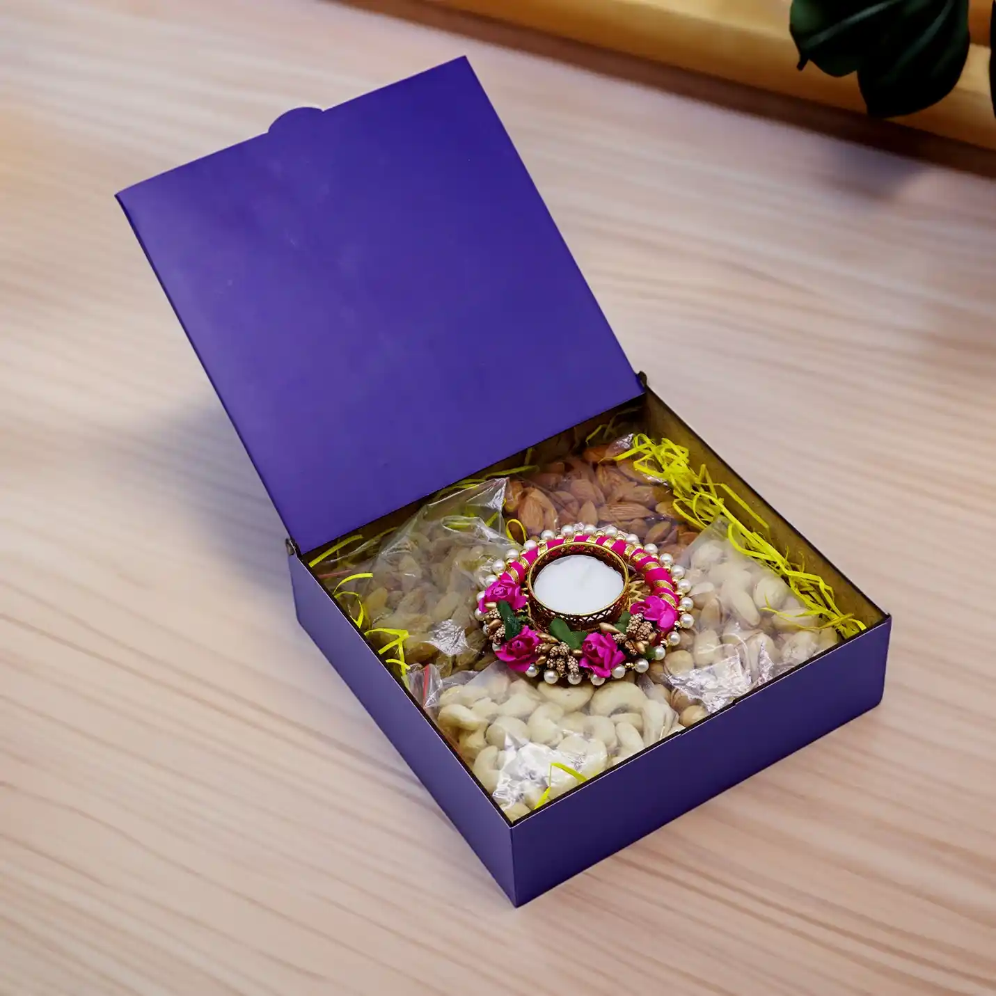 Customized Corporate Dry Fruits Gift Box-1